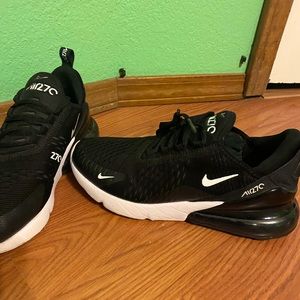 Nike air 270 BLK/WHT